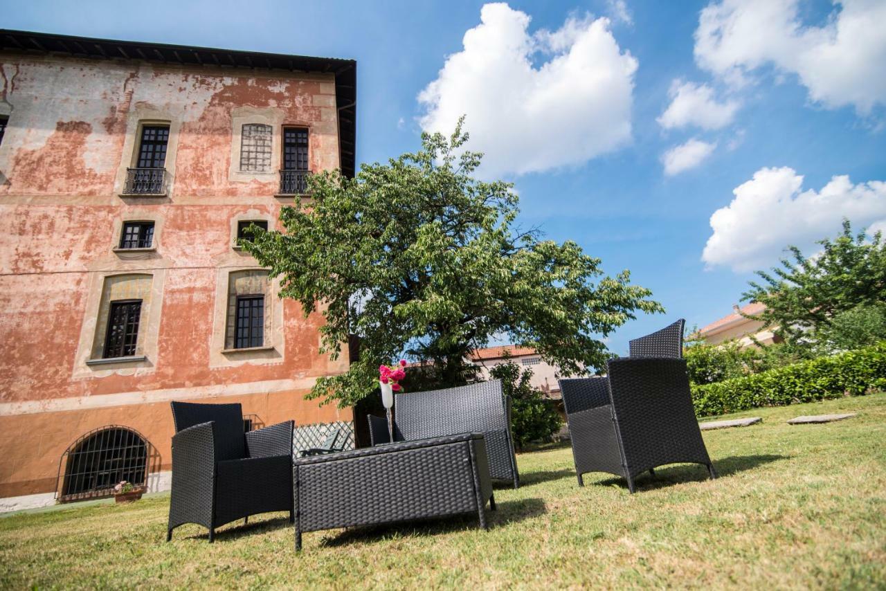 Il Castello Delle Meraviglie Fontaneto d'Agogna Buitenkant foto